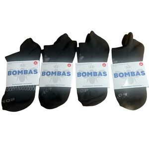 Bombas Athletic Ankle Black Socks lot of 4  Size M